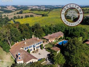 Château 10 pièces 391 m²