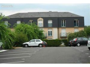 Loue studio meublé proche AJA