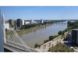 Location Appartement 2 pièces à Nantes Île de Nantes (44000) : à louer 2 pièces / 51m² Nan