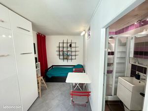 Location studio meublé 75012