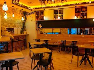 Restaurant  traiteur 73 m² Clamart