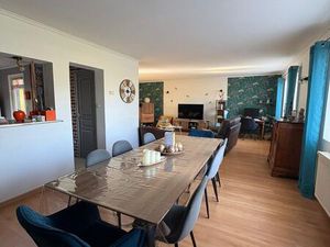 Maison individuelle 5 pièces - 140 m² avec dépendances