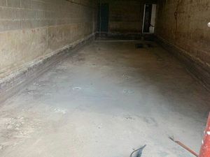 Local/ box de stockage