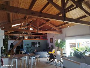 A voir: Grande maison Saint Romain le Puy  280 m²