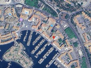 Murs commerciaux libres - local commercial avec terrasse privative