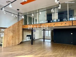 Local commercial 134 m²