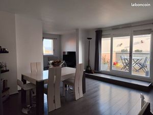 Grand duplex avec terrasse