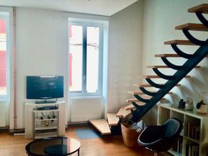 Centre Renaison  duplex T5 avec terrasse