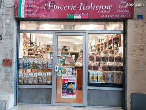 Pas de porte Ecusson