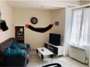 Bonnes Duplex 40m2 meublé avec petit jardinet