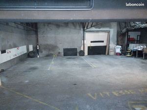 Parking Box Garage sécurisé de 12m² hypercentre