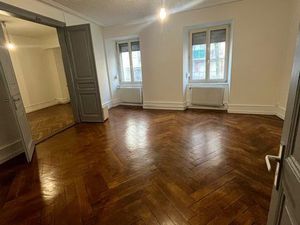 Grand appartement à louer