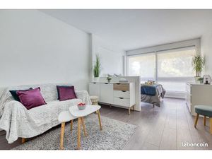 Studio rénové entièrement meublé de 36m2