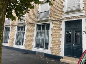 BUREAUX 100M² Z Franche La Rochelle