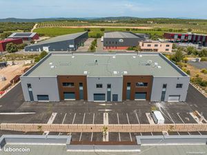 Locaux d'activités à Vailhauquès