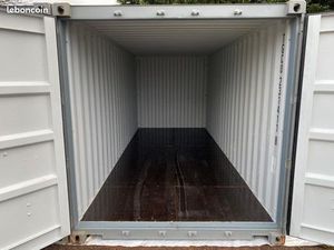 Location conteneur neuf de 6m pour stockage sur Mazingarbe dans parking  clôturé