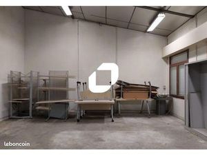 Local d'activité 250 m²