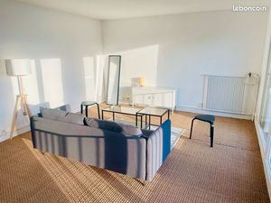 A louer  au centre de Garches (92)  appartement de 3 pièces  meublé  lumineux