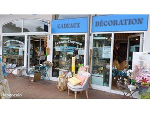 Pas de Porte/ Fond decoration -Cadeaux