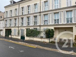 Parking à louer - 21 m2 - Fontainebleau - 77 - ILE-DE-FRANCE