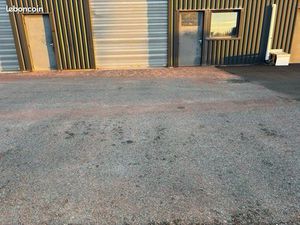 Dépôt 110m2 à louer axe LA ROCHELLE/ROCHEFORT