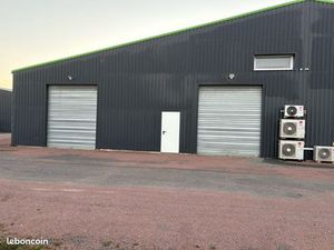 Dépôt à louer 130m2 axe LA ROCHELLE/ROCHEFORT