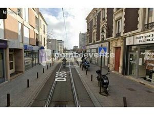 Local commercial 105 m²