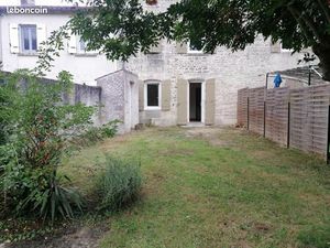 Studio 1 pièce 20 m²