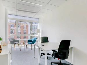 Location bureau privatif équipé à la journée / salle de réunion