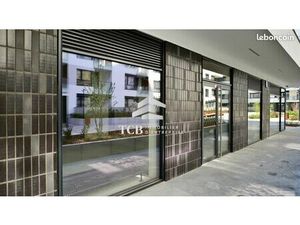 Local commercial 65 m² Saint-Herblain