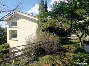 Maison  100 m2  5 pièces  joli terrain