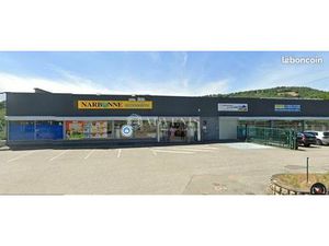 Local commercial 945 m²