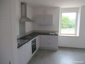 Maison au calme proche bourg de Guénin