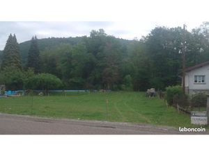 – Terrain constructible 20 ares –