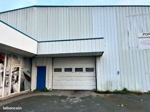 Location d’une partie de local commercial – Emplacement premium Port des Minimes (La Roche