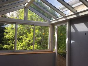 Villa + appartement T 2 avec terrain