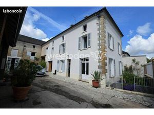 Ferme 10 pièces 247 m²