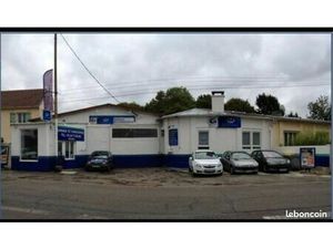 Mur commercial Garage