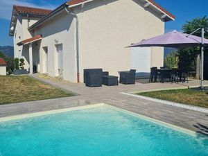 Maison a bas en basset