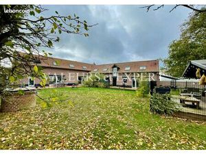 Maison 9 pièces 221 m²