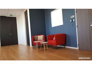 Lesquin – 290 m² bureaux modulables – Excellent état – 2 entrées – Prêt à l’emploi