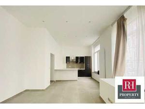 DAILLY/CHAZAL - COMMERCE - BUREAU