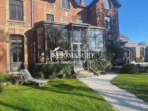 Maison 8 pièces 250 m²