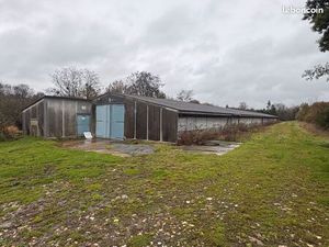 Loue hangar de stockage