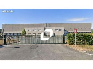 Local industriel 4 767 m²