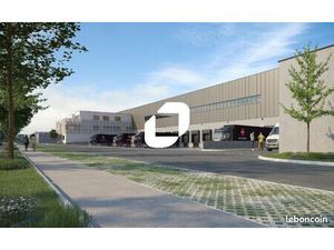 Local industriel 12 000 m²
