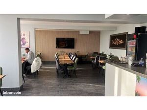 Restaurant kebab face gare