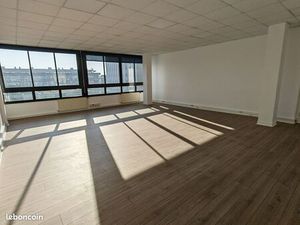 Bureaux en ZFU  Sarcelles entrée de ville  de 30 à 400m²