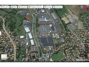 Local commercial / bureaux 600 M2 avec parking