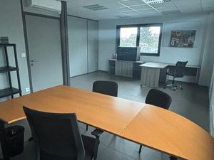 Bureau avec ou sans espace de stockage